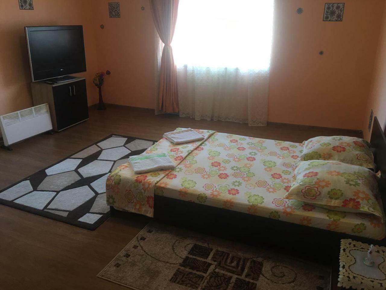 Vila La Izvorul Putinei Haţeg エクステリア 写真